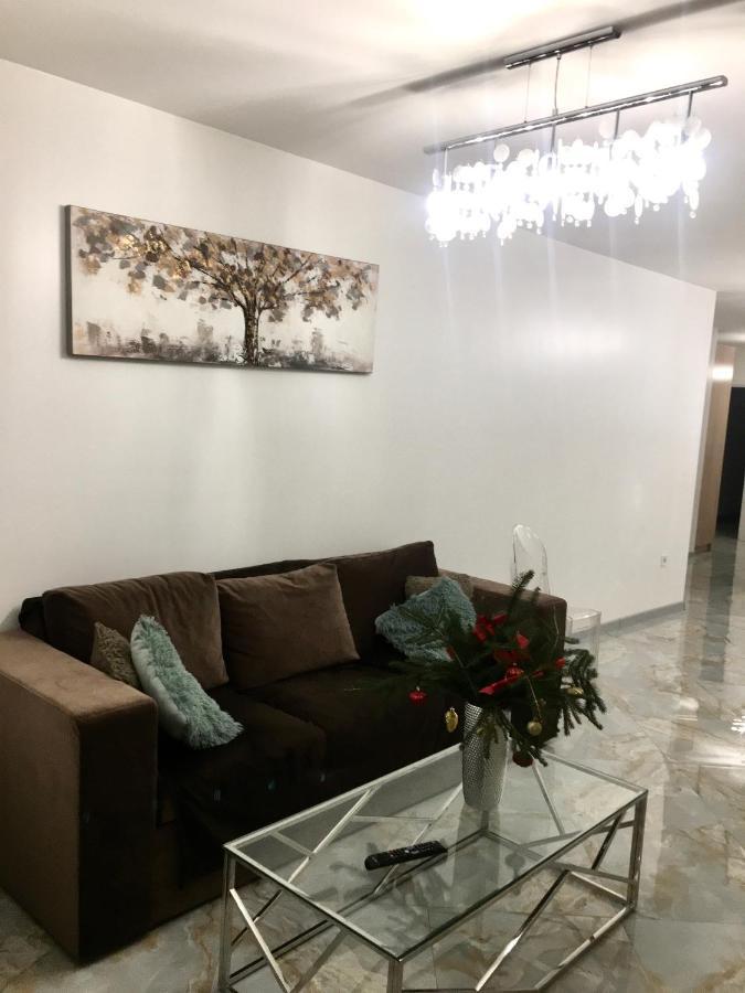 4-Room Jacuzzi Apartment إلفيف المظهر الخارجي الصورة