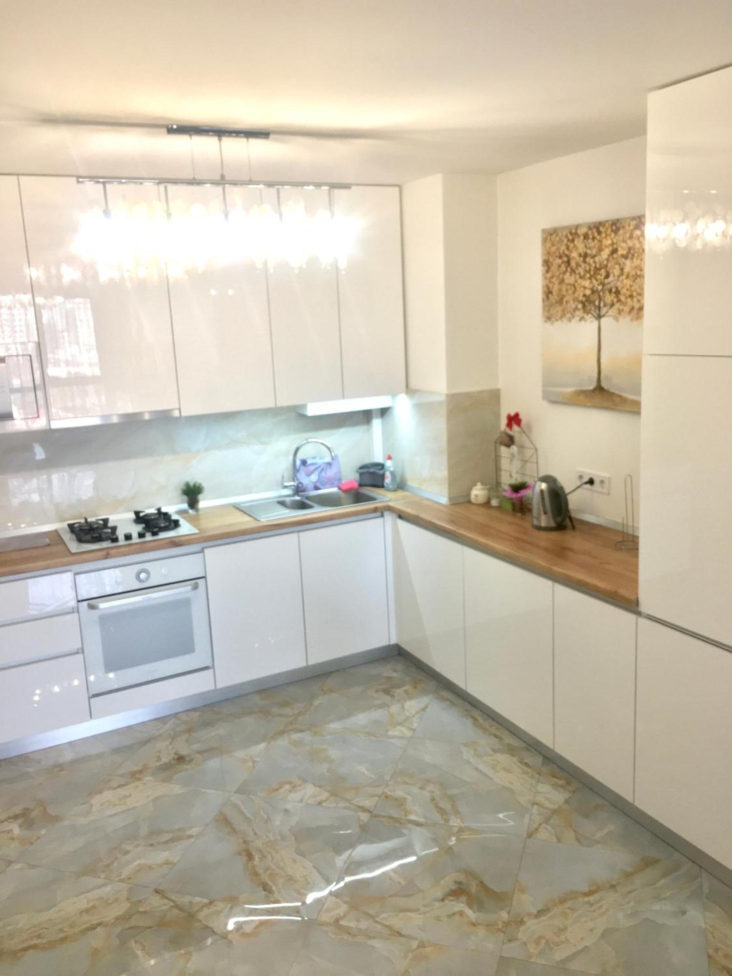 4-Room Jacuzzi Apartment إلفيف المظهر الخارجي الصورة